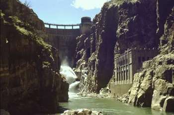 Best Things to Do in Cody Wyoming: 10 Experiences Worth Your Time 3 Buffalo Bill Dam Wyoming reservoir Shoshone River canyon historic