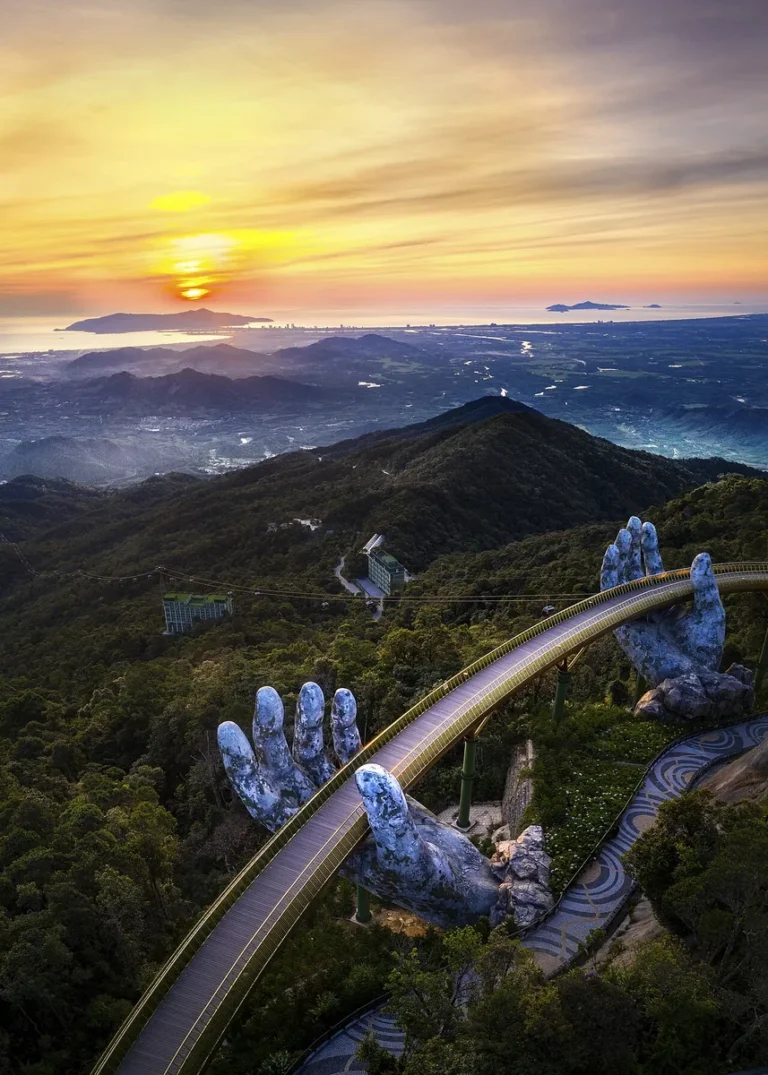 Da Nang travel tips Golden Bridge Ba Na Hills sunset Vietnam practical guide