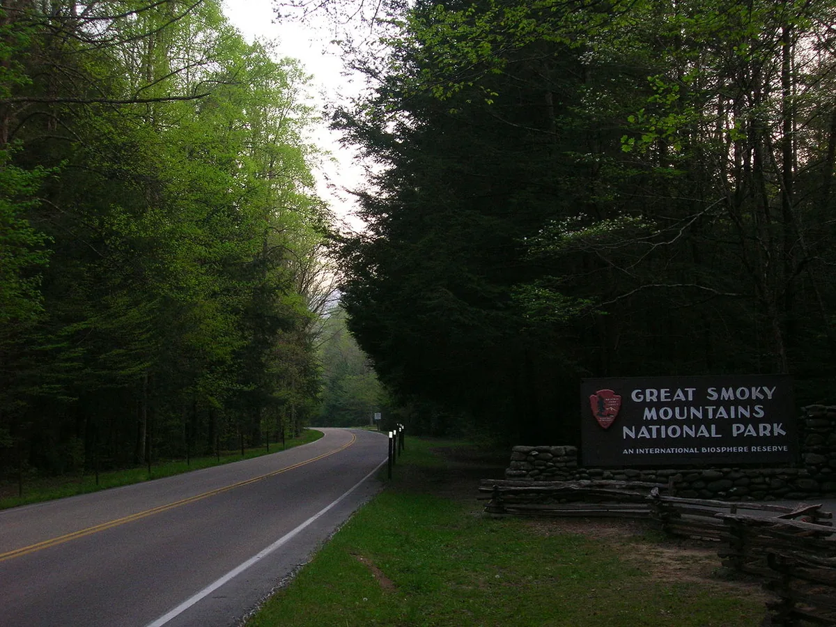 Great Smoky Mountains National Park entrance arch Gatlinburg romantic