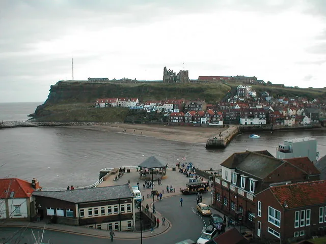 Whitby Travel Guide: Everything You Need to Know (2026) 4 Whitby harbour beach West Cliff travel guide Yorkshire coast overview
